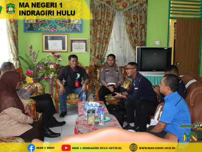 Kunjungan Tim Indonesia Driving Centre (ISDC) Polda Riau ke MAN 1 Indragiri Hulu